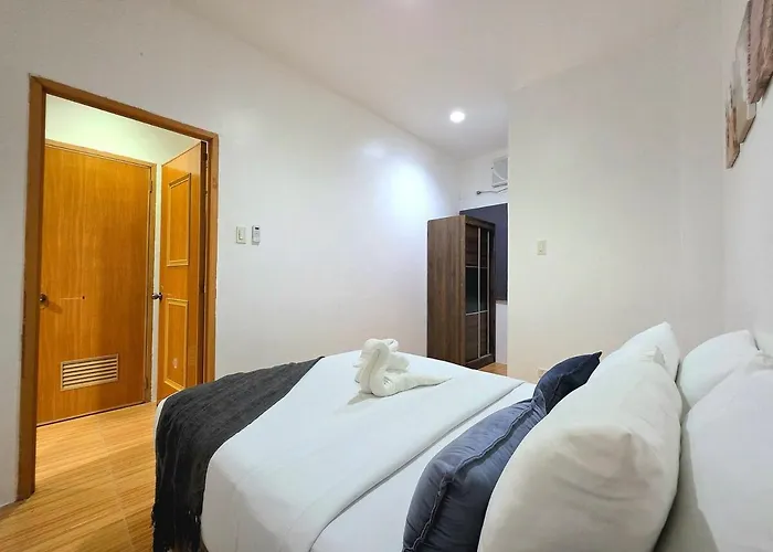 Apartment U6 La Guardia Townhouse 2 Bedroom Near It Park With Free Parking