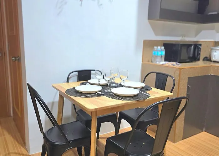 Apartment U6 La Guardia Townhouse 2 Bedroom Near It Park With Free Parking